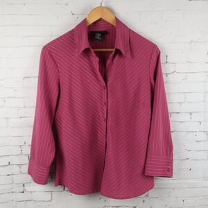 NINETY TWO TONE DUSTY PINK STRIPE BUTTON DOWN LONG SLEEVE FITTED TOP SIZE MEDIUM